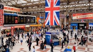 A Walk Through The London Victoria Station London England [upl. by Shakespeare]